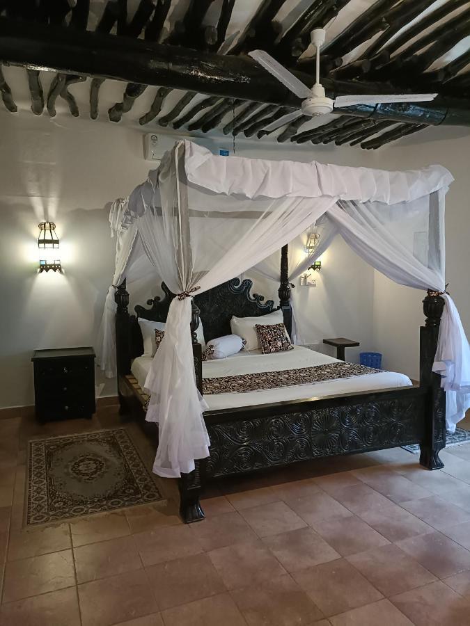 Tichi Villas - Диани Бийч Екстериор снимка