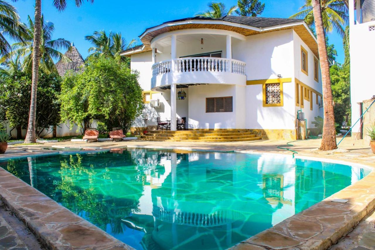 Tichi Villas - Диани Бийч Екстериор снимка